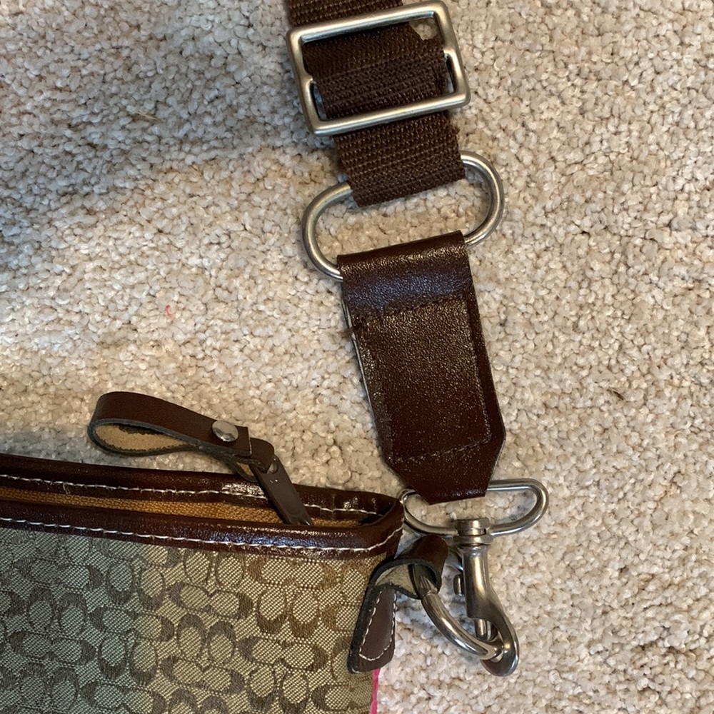 Vintage- Coach Patch Quilt Crossbody - Picture 9 of 9